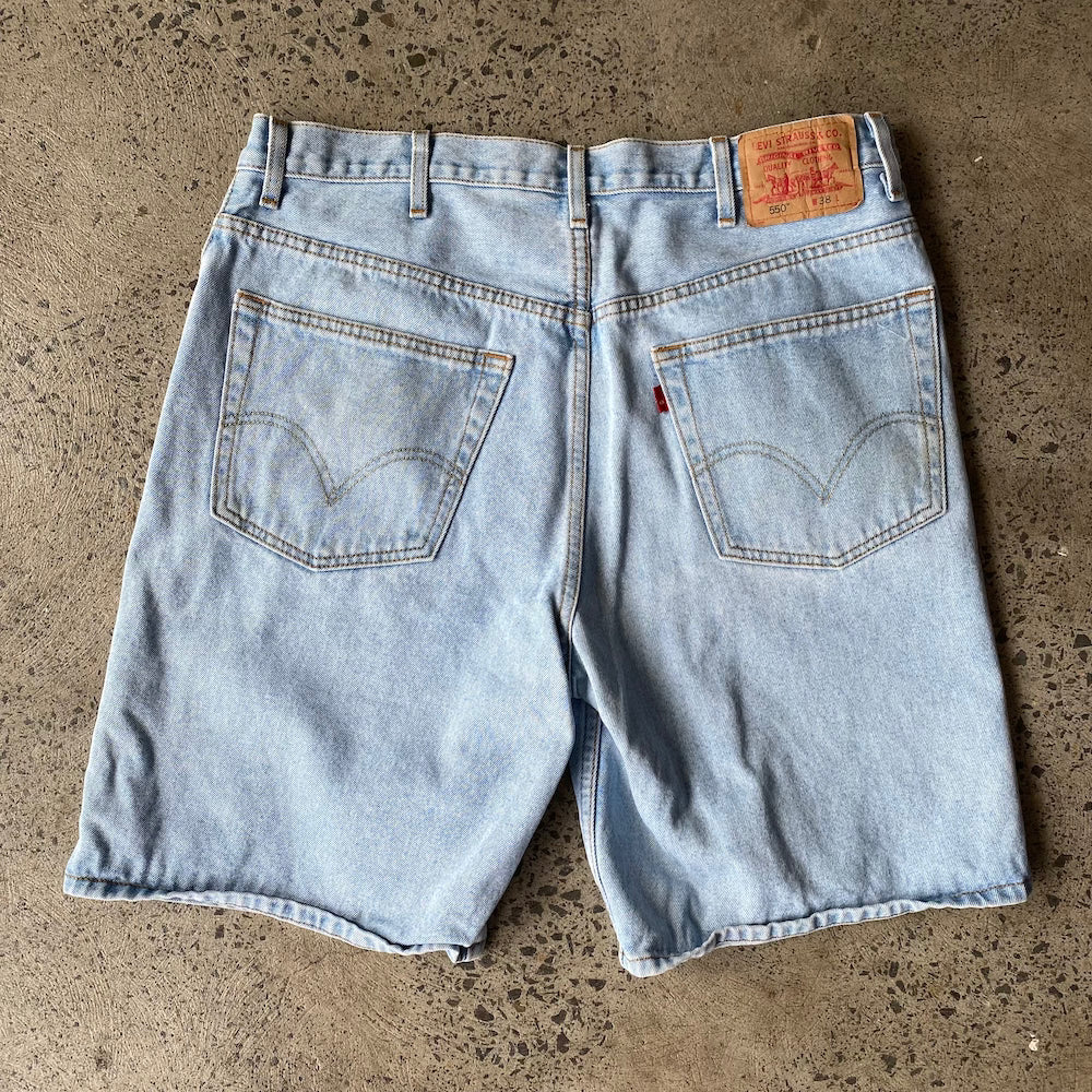 Levi's 550 36" Light Blue Denim Shorts Jorts
