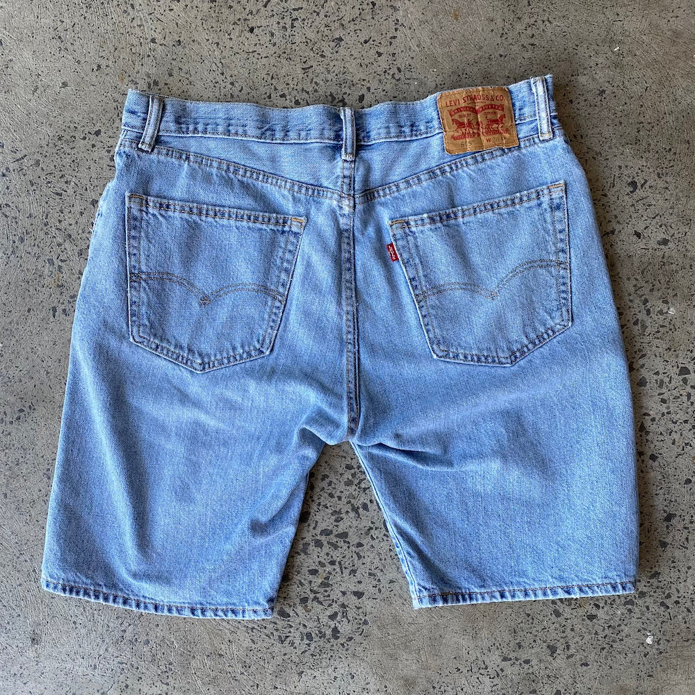 Levi's 36" Denim Shorts Jorts