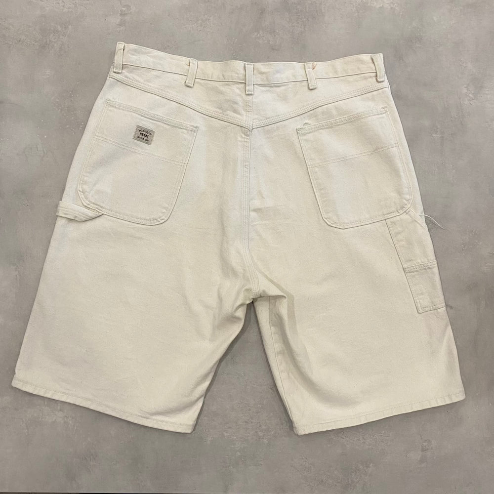 White 38" Wrangler Jorts