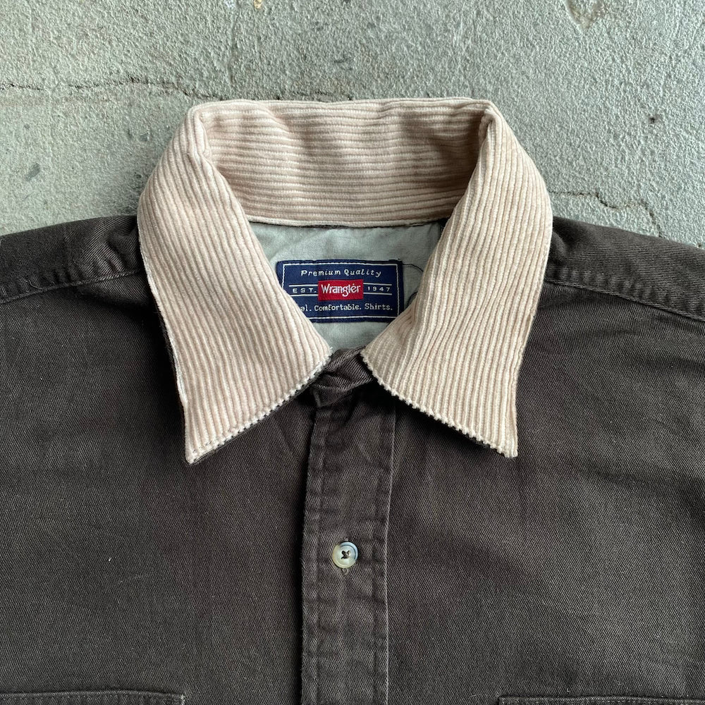 Wrangler Dark Brown/Black Tan Corduroy Collar Long Sleeve Button Up
