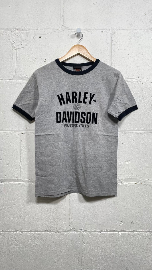 Grey/Black Ringer Harley Davison (Velvet Lettering)