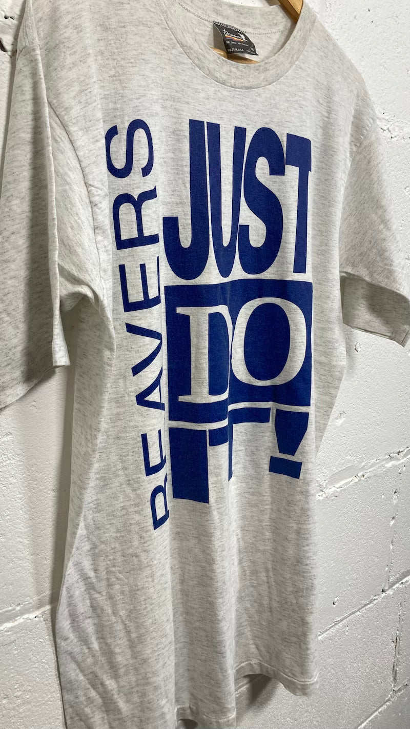 'Just Do It' Beavers Lebanon Catholic Girls Basketball 1992 Vintage T-Shirt