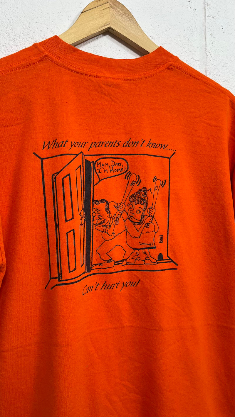 University of Saskatchewan Y2K Vintage T-shirt